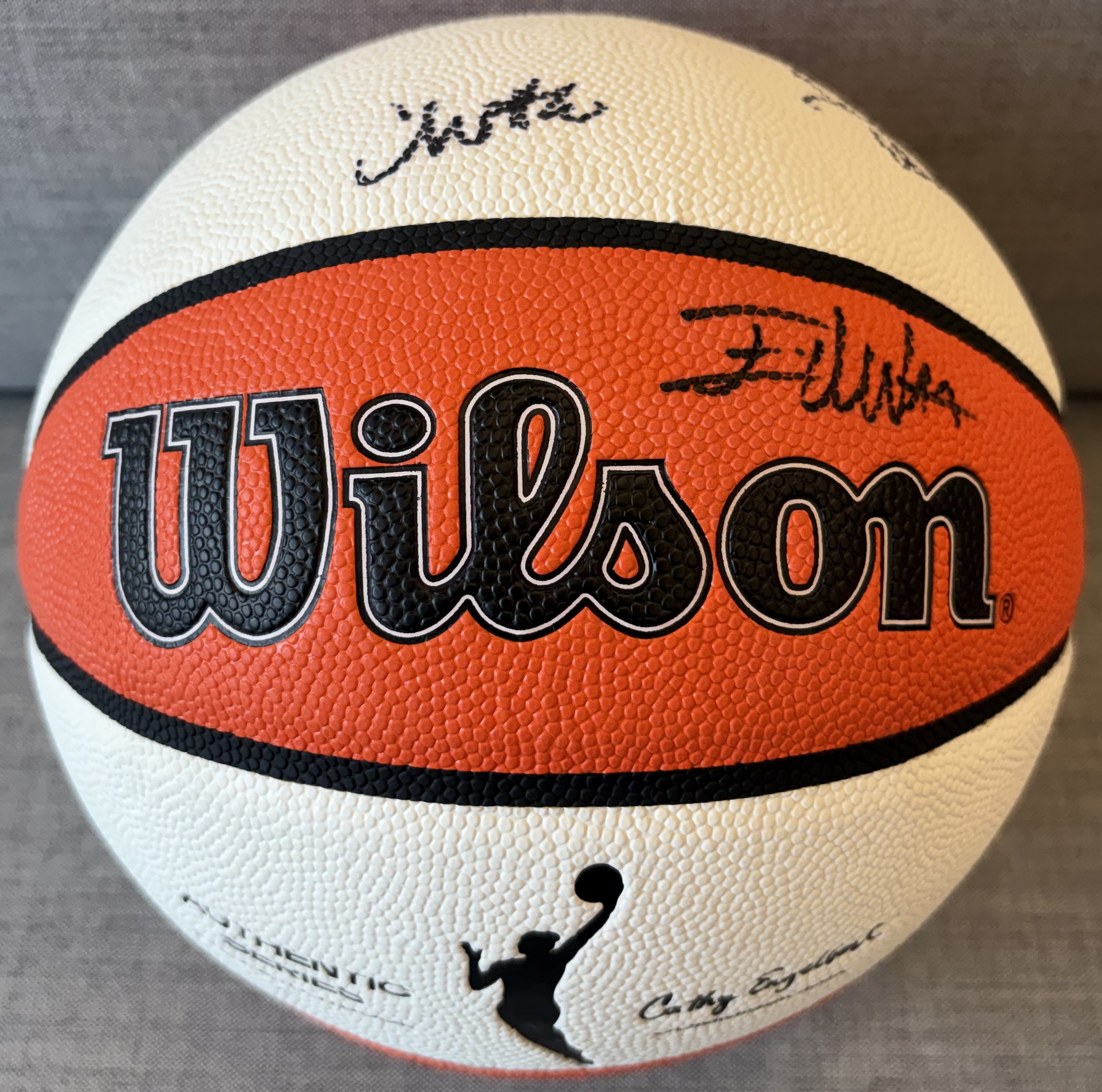 WNBA Chicago Sky Team Signed ball from the 1st WNBA Canada Game
